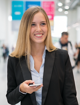 Woman_Phone_Event.png