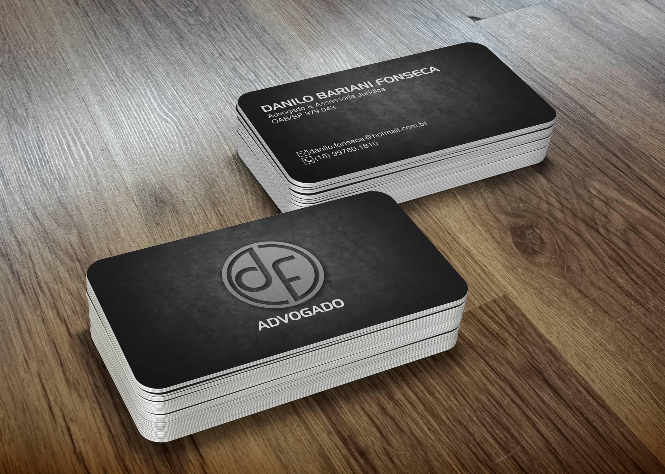 Download Mockup Cartao De Visita Com Verniz Localizado Varios Cartoes PSD Mockup Templates