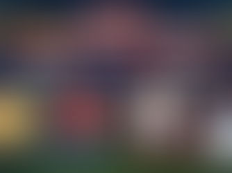 「一張關於 2026 世界盃票券基金投資爭議的新聞資訊圖表。上方有醒目的警告風格大標題『票券投資話術進場：美國經紀商推 2026 大賽「票券基金」』，以及副標題『喊最高 87% 回報，FIFA 將調查』。畫面左側以放大鏡、紅色警告標籤（Warning）及波動的股市折線圖為背景，凸顯投資風險與疑慮。畫面右側為一張帶有 2026 世界盃標誌的閃亮金色門票，門票上方漂浮著『高達 87% 回報率？』的誘人字眼，旁邊配有官方介入調查的法槌圖示。整體設計以紅、黑、金為主色調，強烈傳達出投資陷阱的警示意味與 FIFA 官方嚴正調查的主題。」