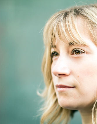 Amanda Favier