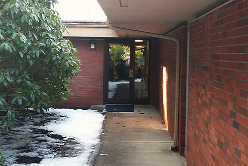 Corvalis FamilySearch Center Entrace.jpg