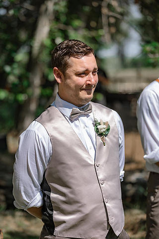 First look, groom seeing bride for first time