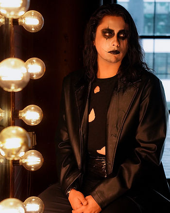 Daniel Rivera cosplaying as the Crow
