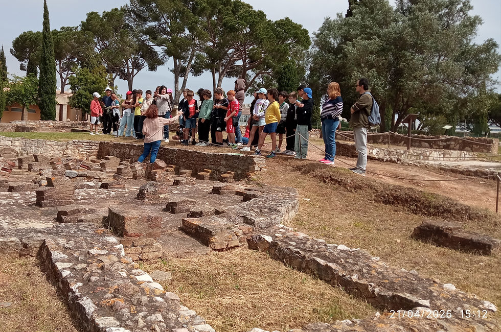 Um Dia de Descobertas: Do Palco às Ruínas Romanas