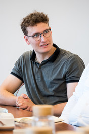 Foto der Versammlung 10