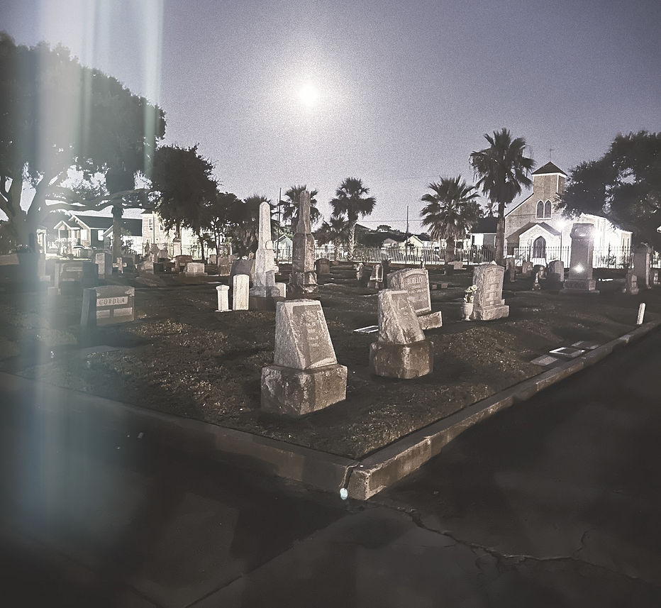 Salty Silver Siren Ghost Tour in Galveston