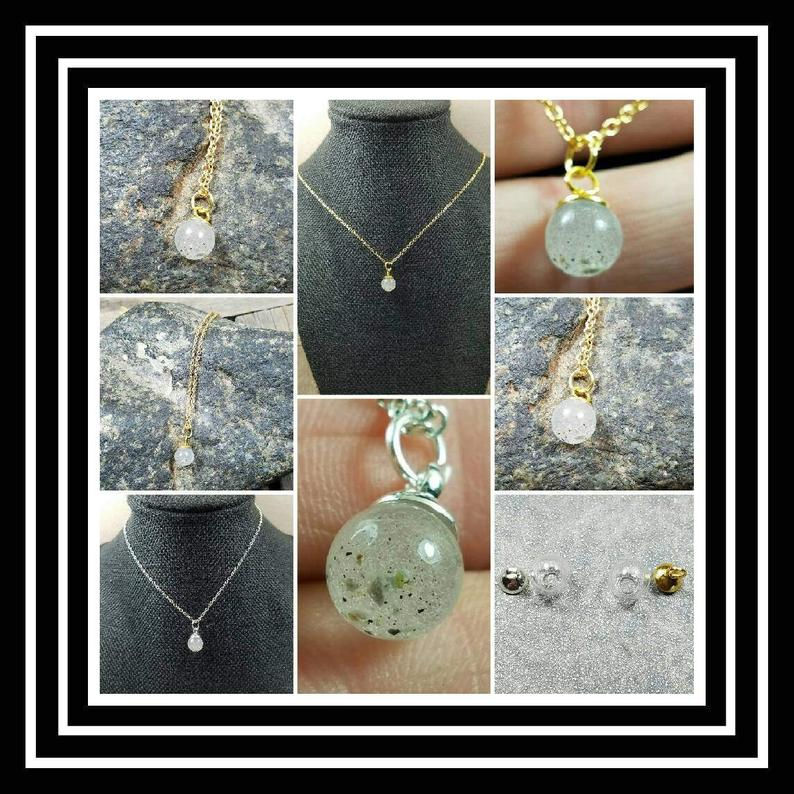 Thumbnail: Small Glass Sphere Memorial Ash Necklace /Memorial Pendant /Pet Memoria/ Pet Ash