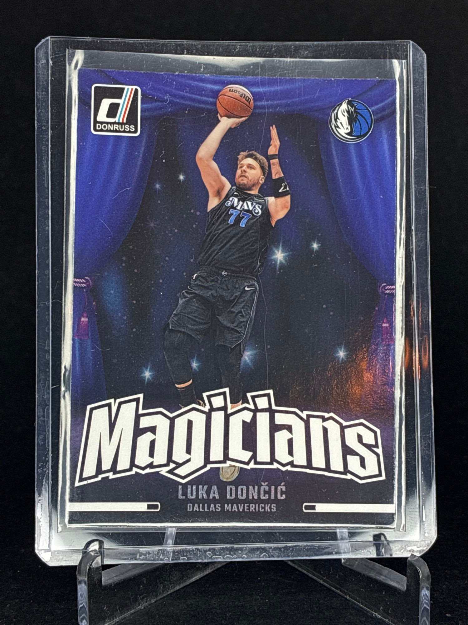 2024-25 NBA Donruss Luka Doncic Magicians #8