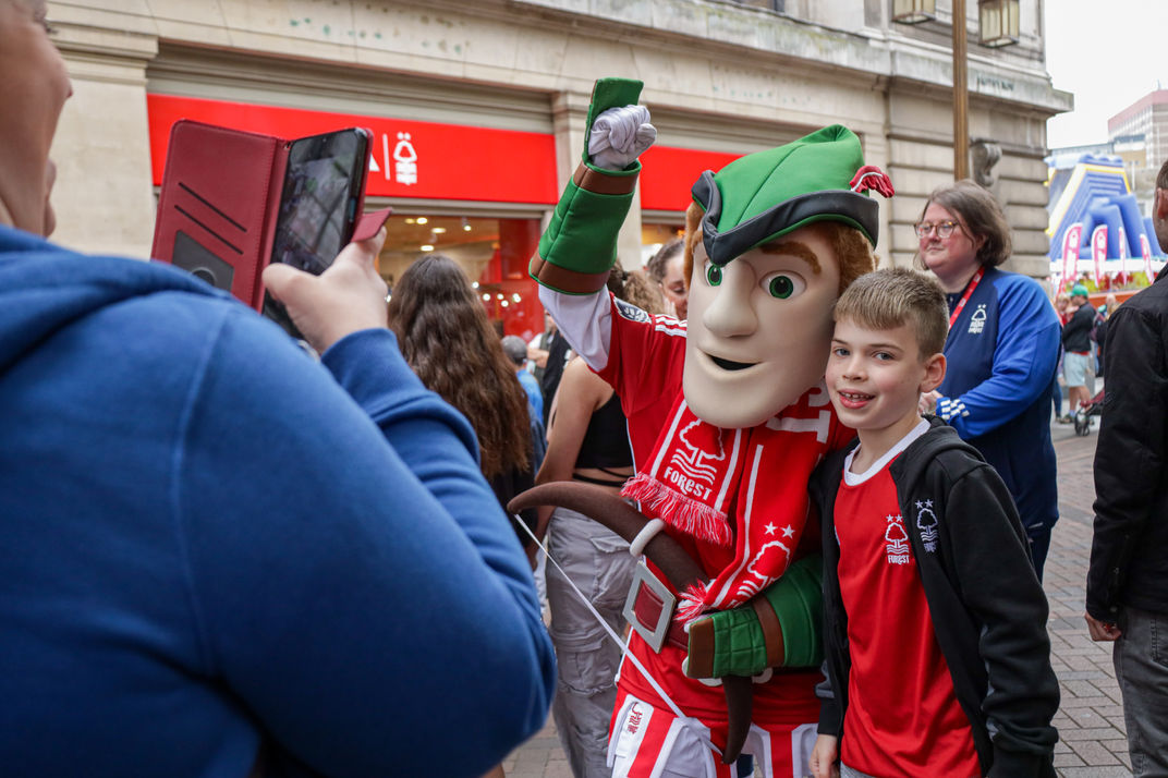 Joyous

Young and old alike enjoyed performances from a freestyle footballer as the Reds took over Nottingham Beach, creating a joyous and friendly ambience.