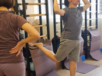 從身上體感到一道道細細的縫,幫自己能慢慢走回來