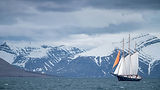 arctic-svalbard-ship.jpg