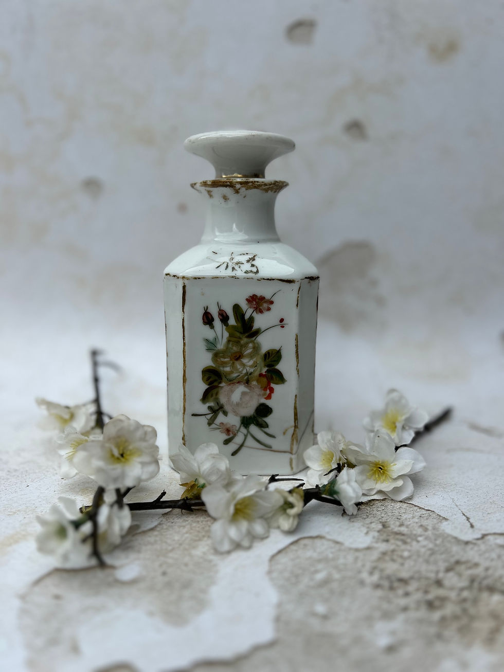 Beautiful French Antique Perfume Bottle, Circa Mid 1800's.
