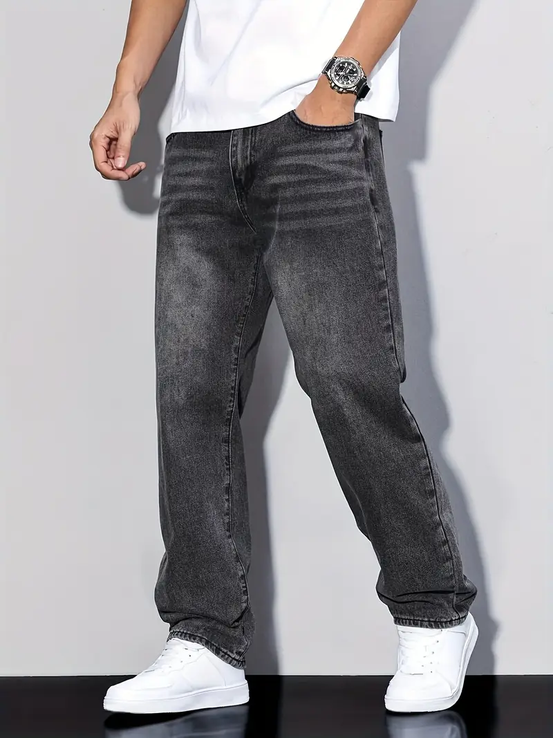 Men's Classic Straight Leg Jeans 