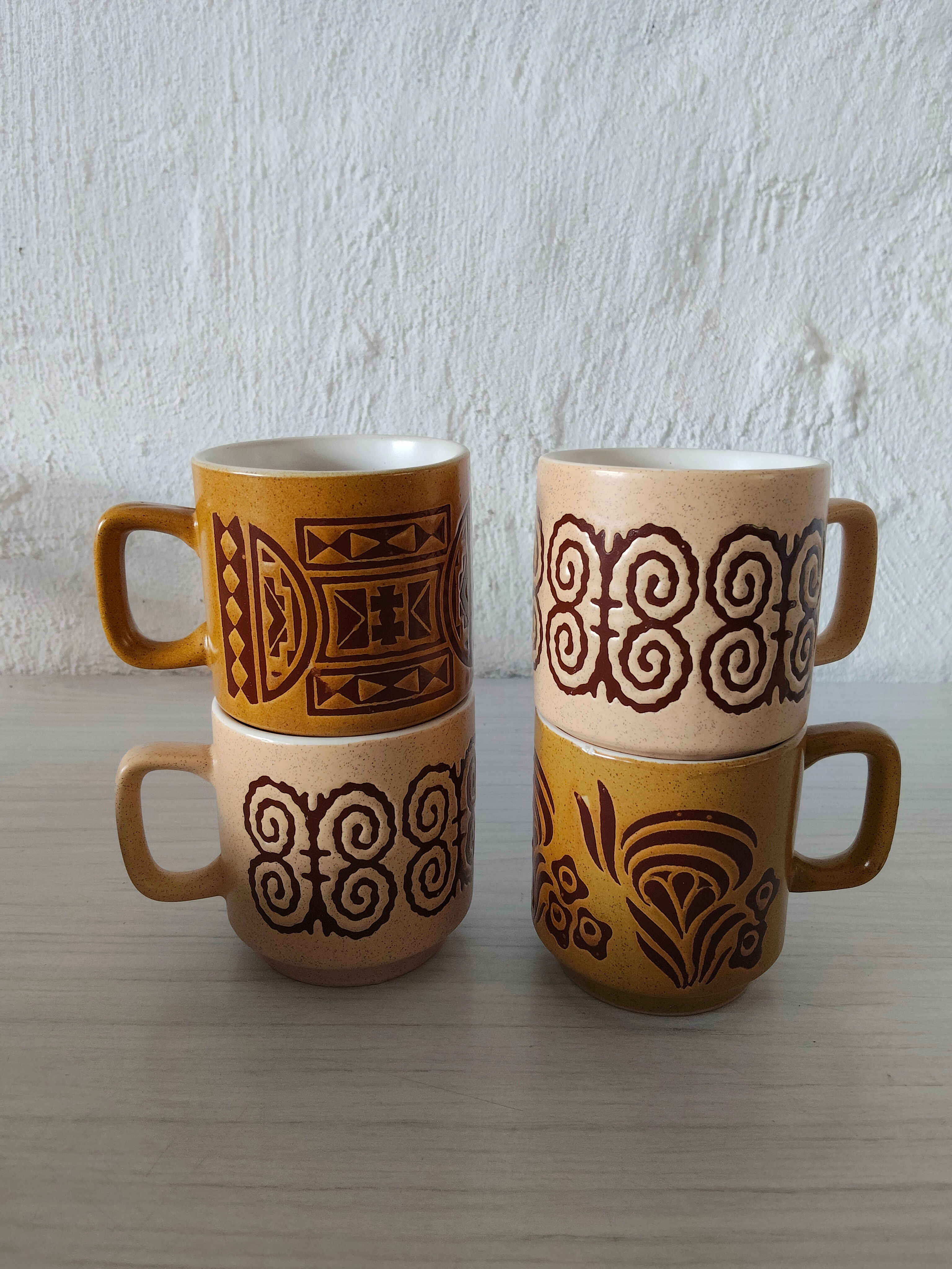 4 x Vintage Japan Eclectic Mugs 