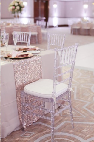 Thumbnail: Clear Resin Chiavari Chair