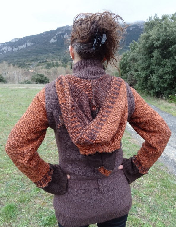 Miniature : Gilet marron et rouille à grande capuche