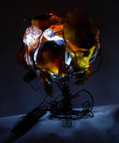 lampe en résine et métal