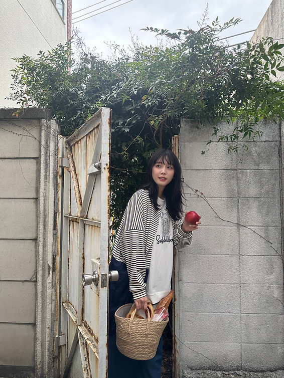 AS KNOW AS plus 松田るか 着用 切替コクーンカーディガン