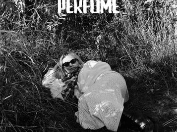 Kelsie does it again with her track “Perfume”, this time talking about the intricate tendencies of love!