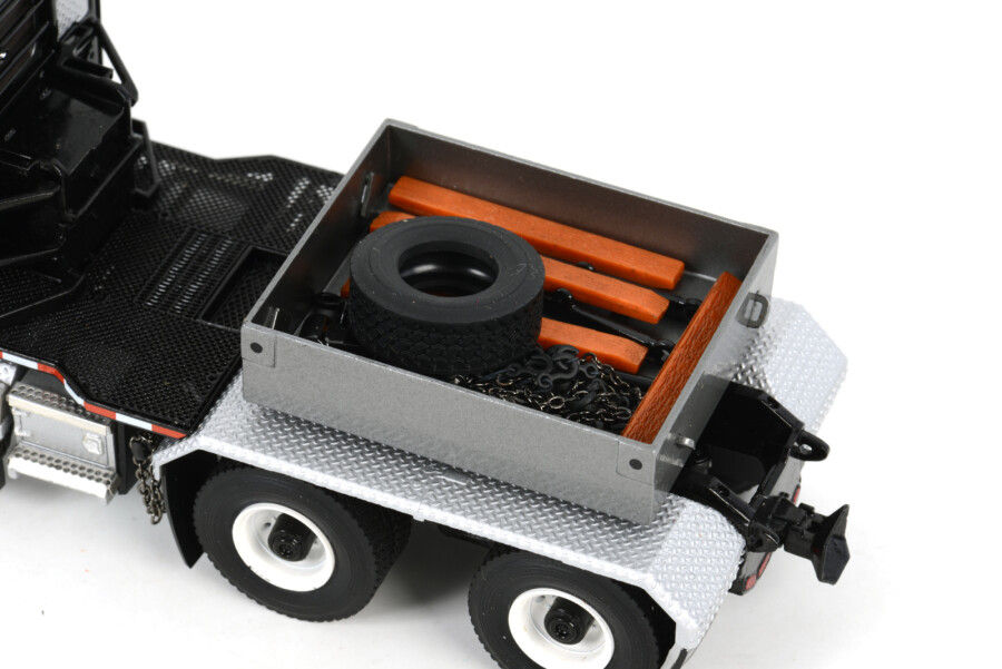 Thumbnail: Western Star 4964 SX-1 6x4 Truck with Ballast Box - Silver