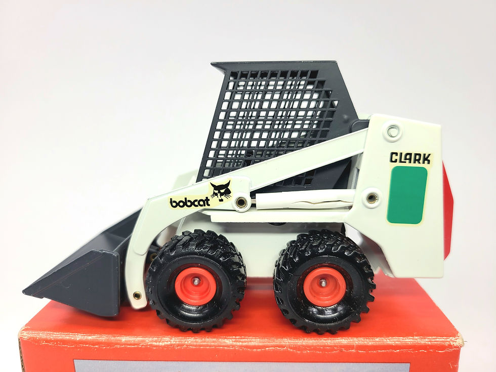 Thumbnail: Bobcat 631 Green Skid-Steer Loader