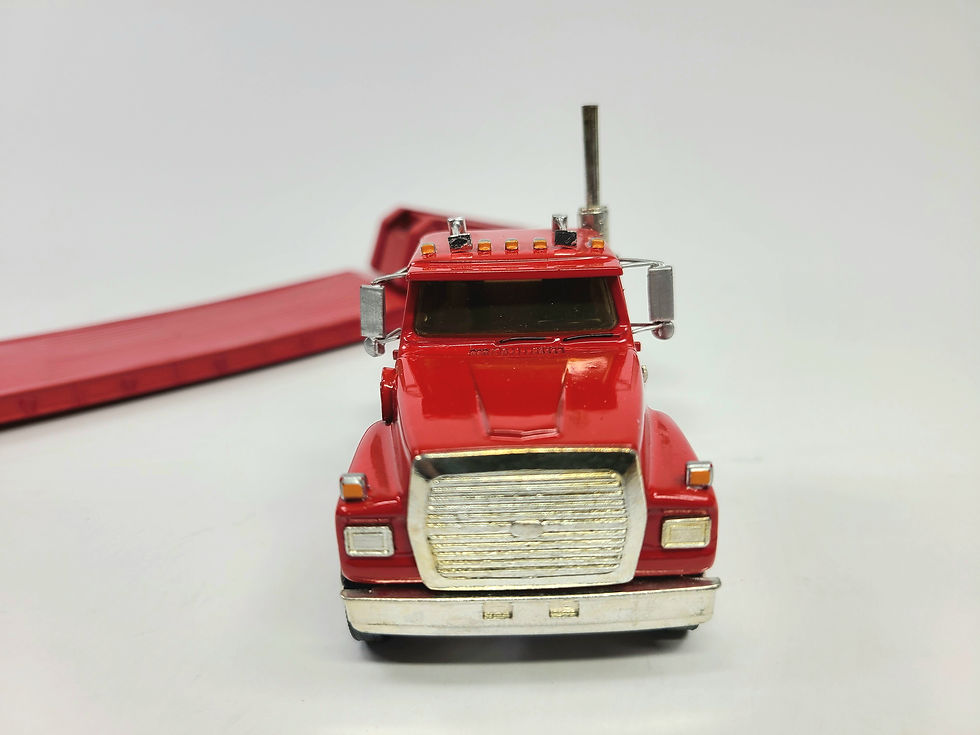Thumbnail: Ford LTL9000 6x4 Day Cab Truck with 3-Axle Lowboy Trailer - Red