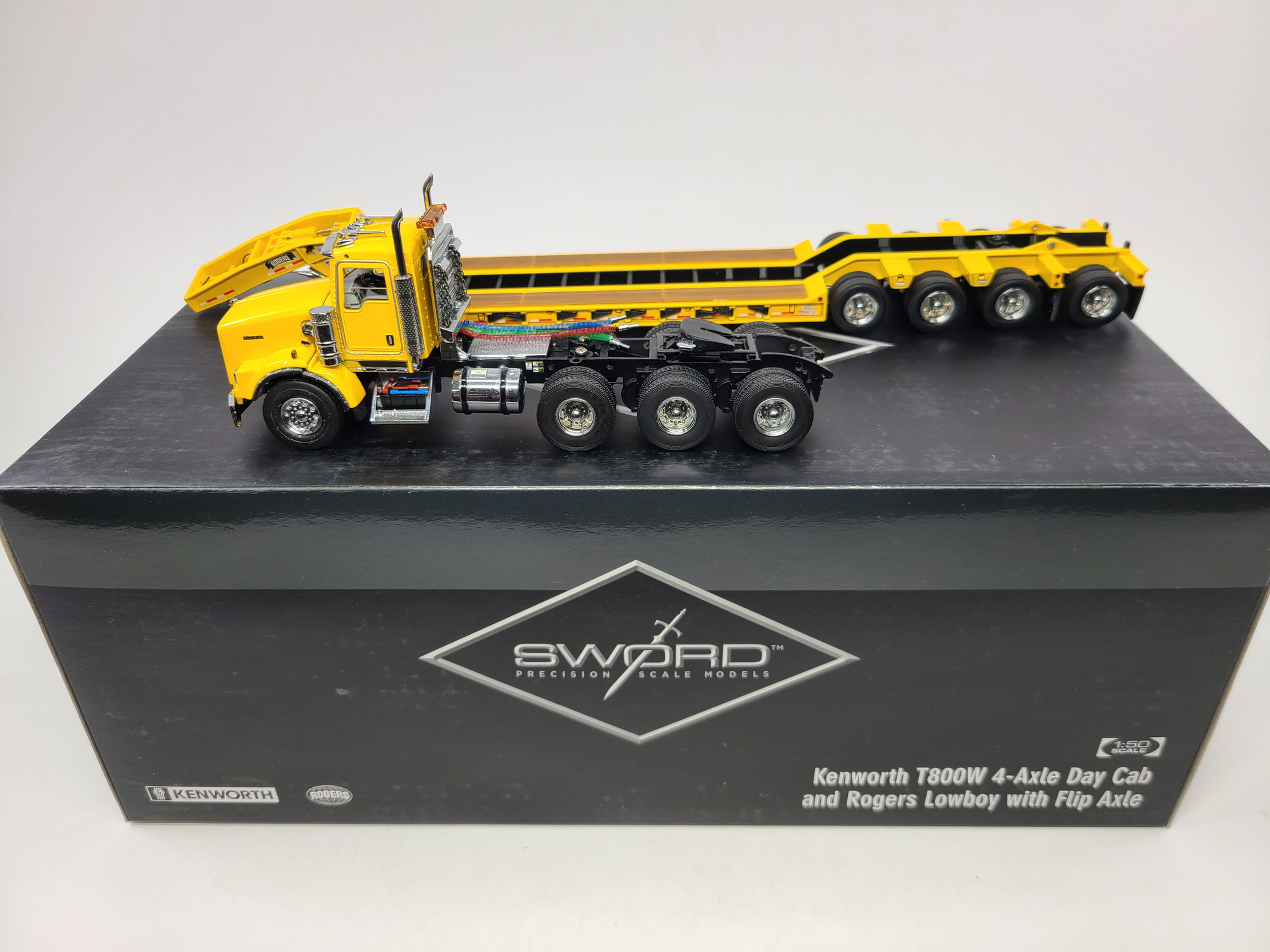 Kenworth T800W with Rogers 4-Axle Flip Lowboy - Yellow