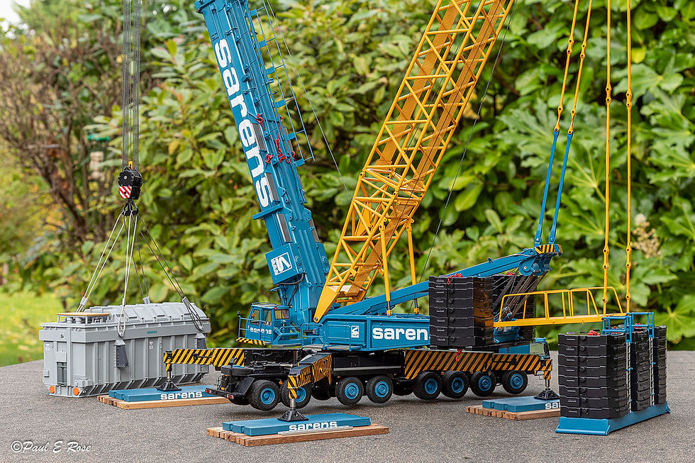 Thumbnail: Liebherr LTM 11000D Mobile Crane with Derrick Kit - Sarens