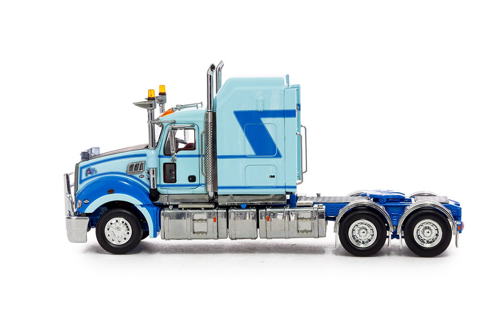 Thumbnail: Mack Super-Liner Late Edition - Light Blue