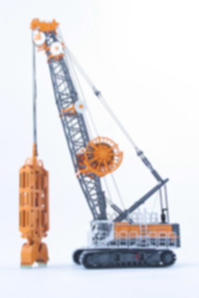 Bauer MC96 Cable Crane with Diaphragm Wall Grab DHG V