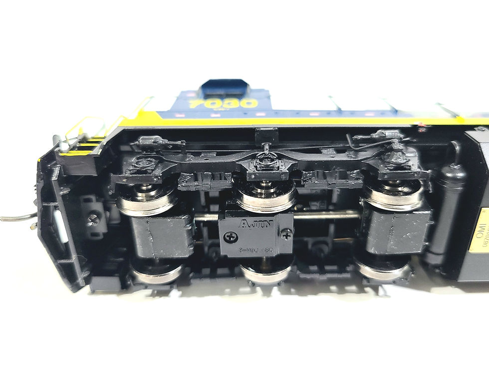 Thumbnail: Overland OMI CSX GE C30-7 CSX Transportation #7030 HO Brass Model #087010055.2