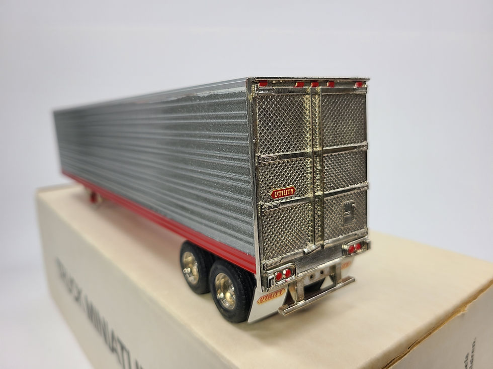 Thumbnail: Utility 48' Thermo King Reefer Van Trailer - Silver/Red