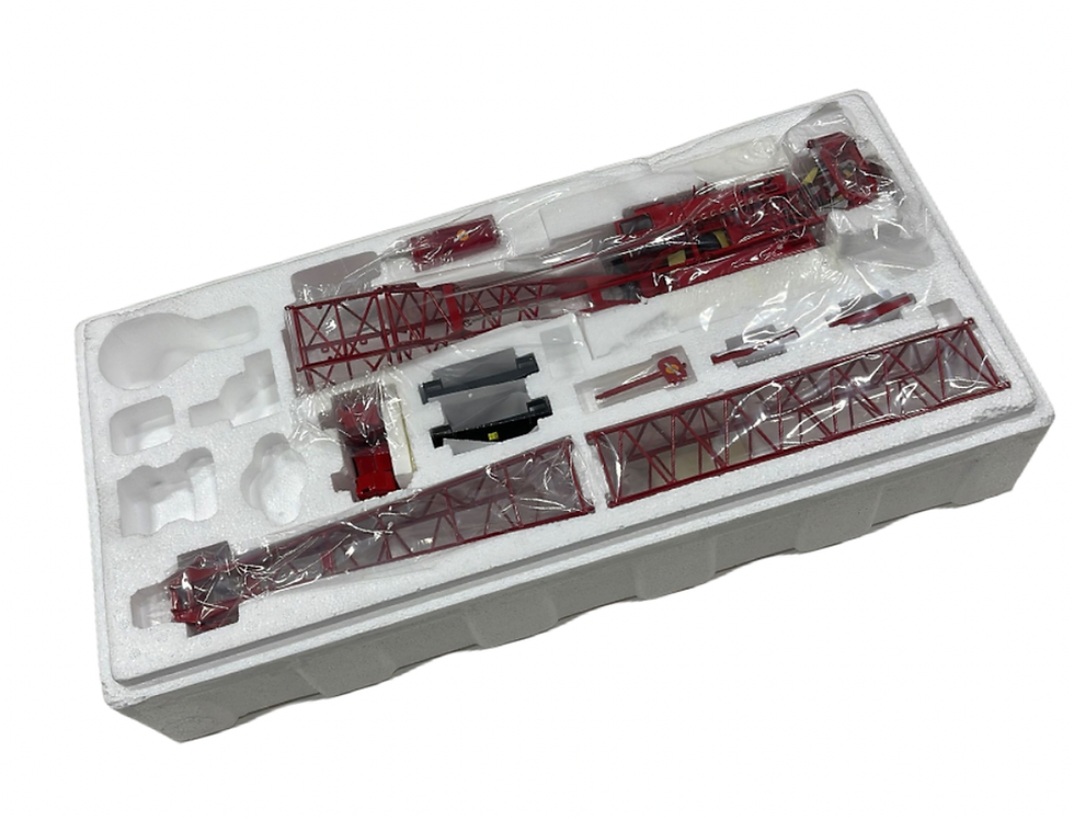 Thumbnail: Manitowoc 4100W Crawler Crane - Series 2 - Red