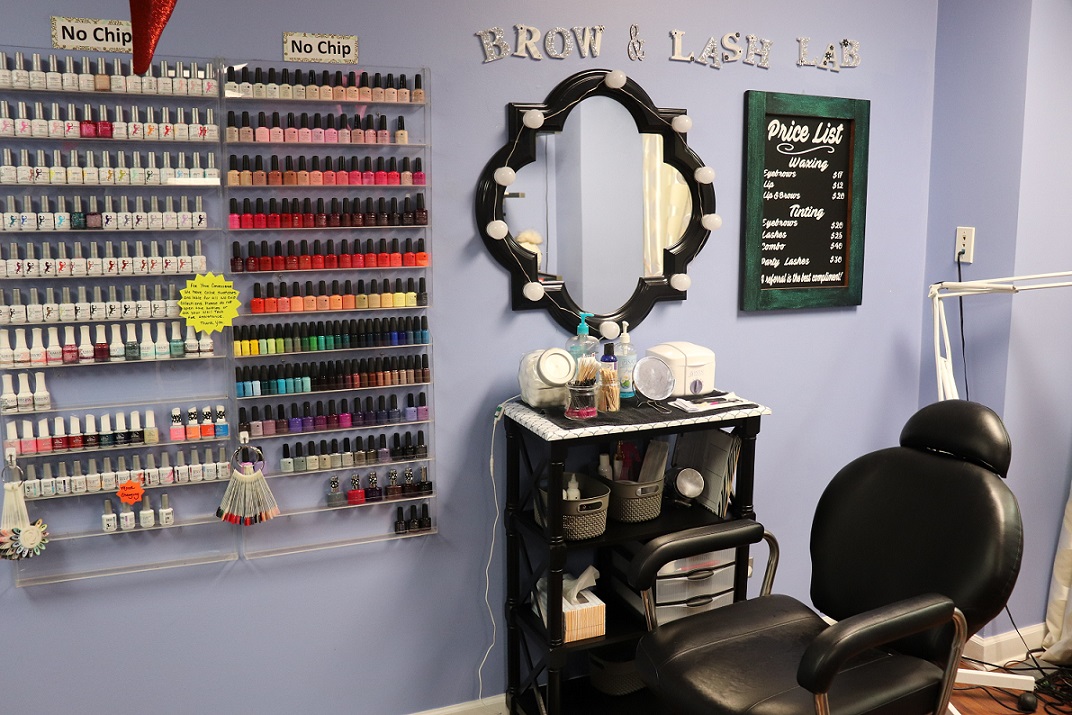 Broken Nail Boutique La Grange,IL Nail Salon Chicago,IL