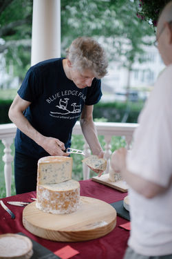 2017-06-10-RoslindaleCheeseNight_0035