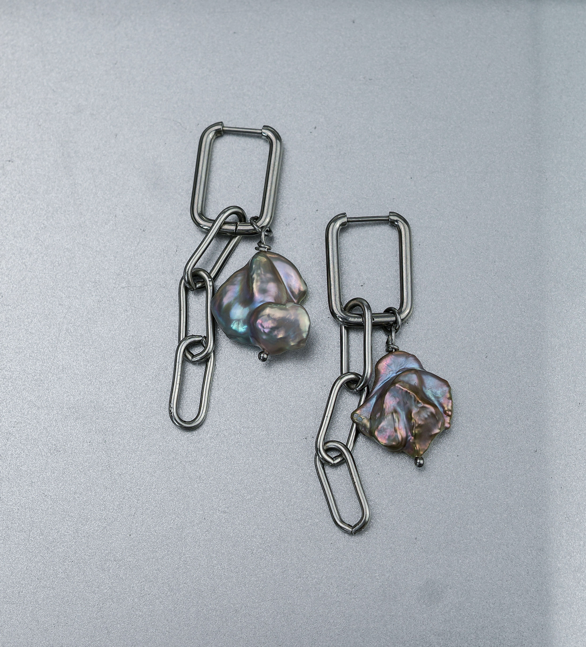 Vanta earrings