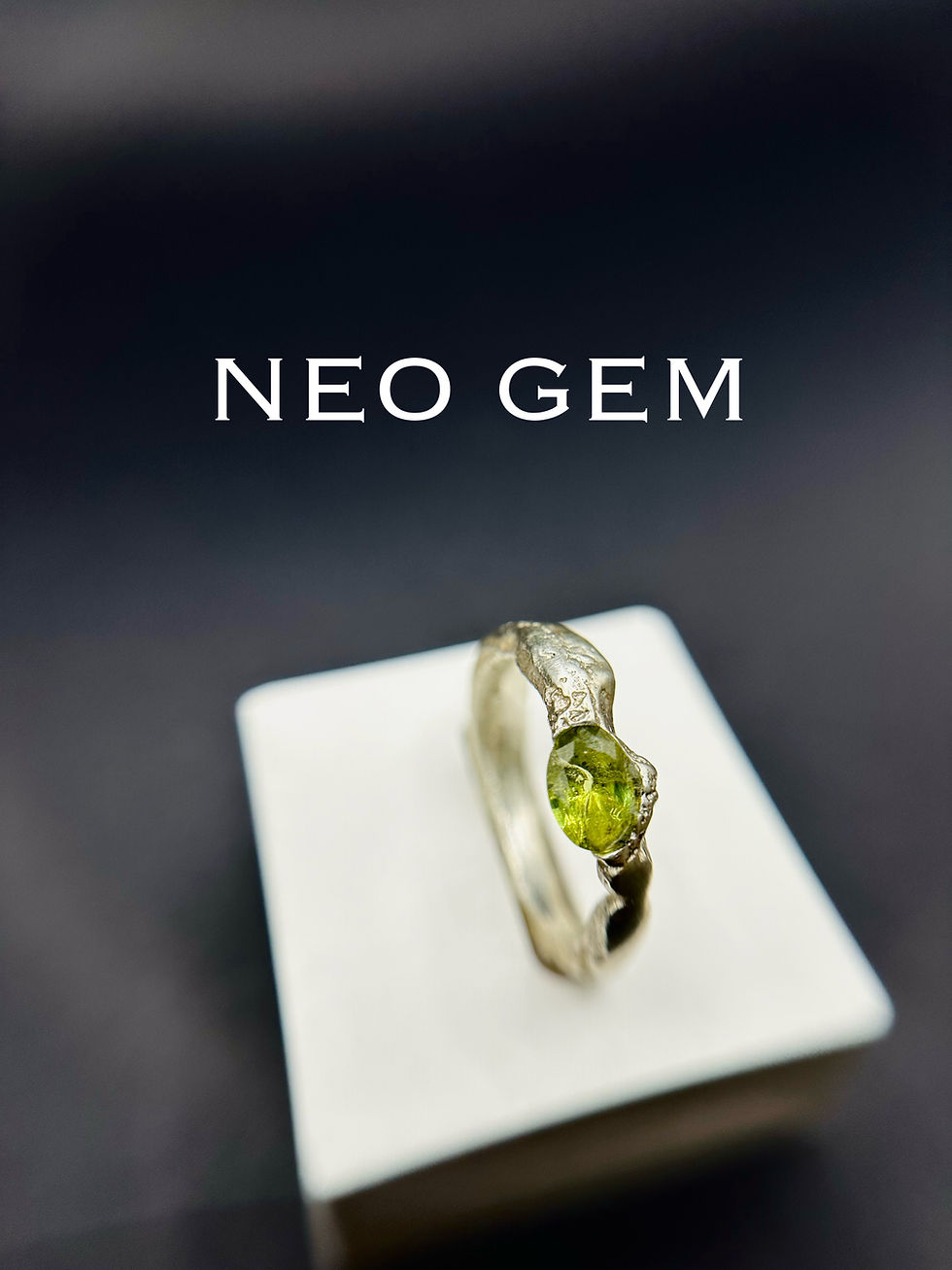 Miniaturbild: Individual birth stone ring 