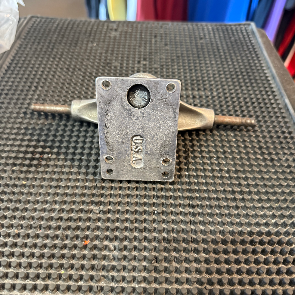 Thumbnail: Independent 121mm Stage 4/8 Silver Truck used