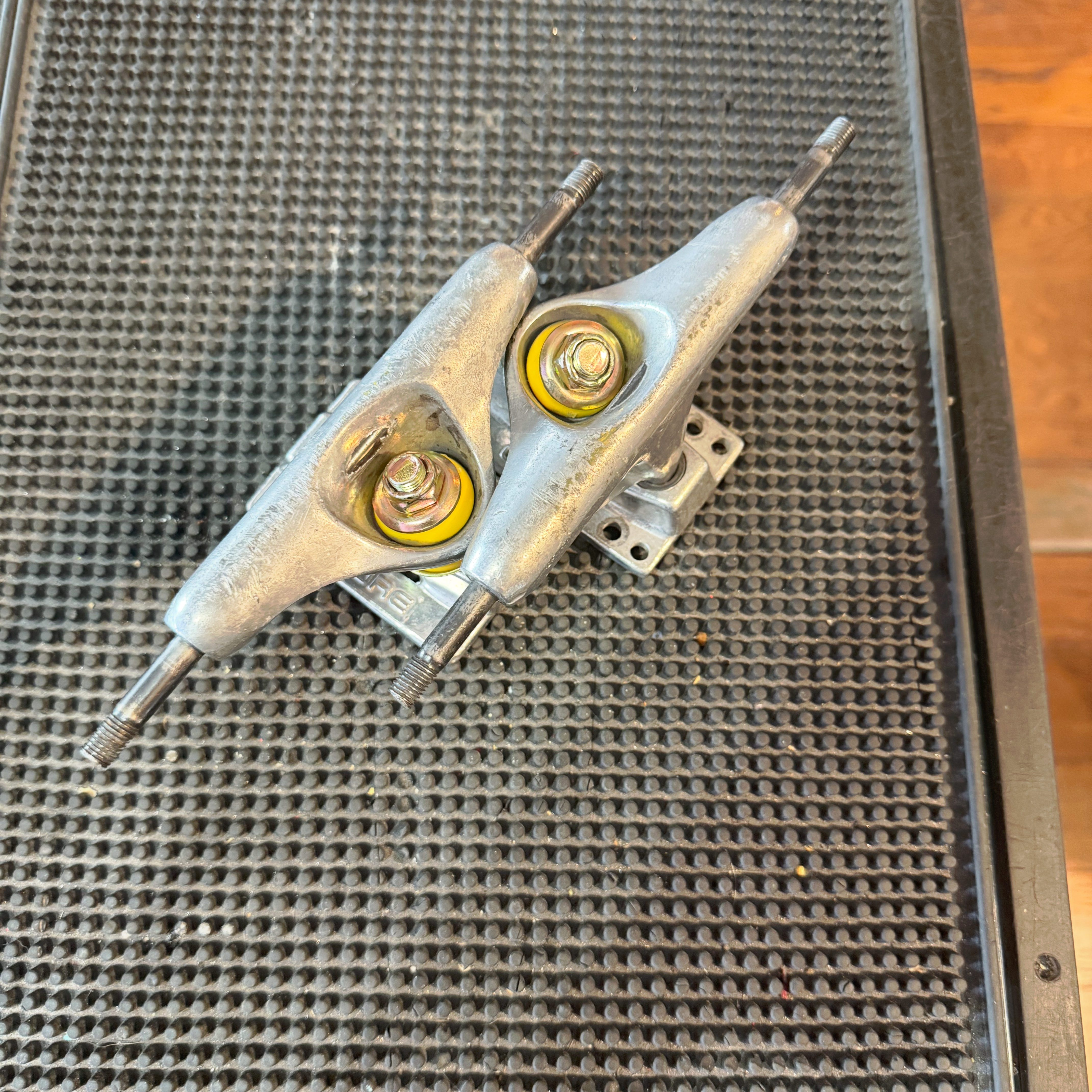 Core 129mm Silver/Silver new school Trucks used