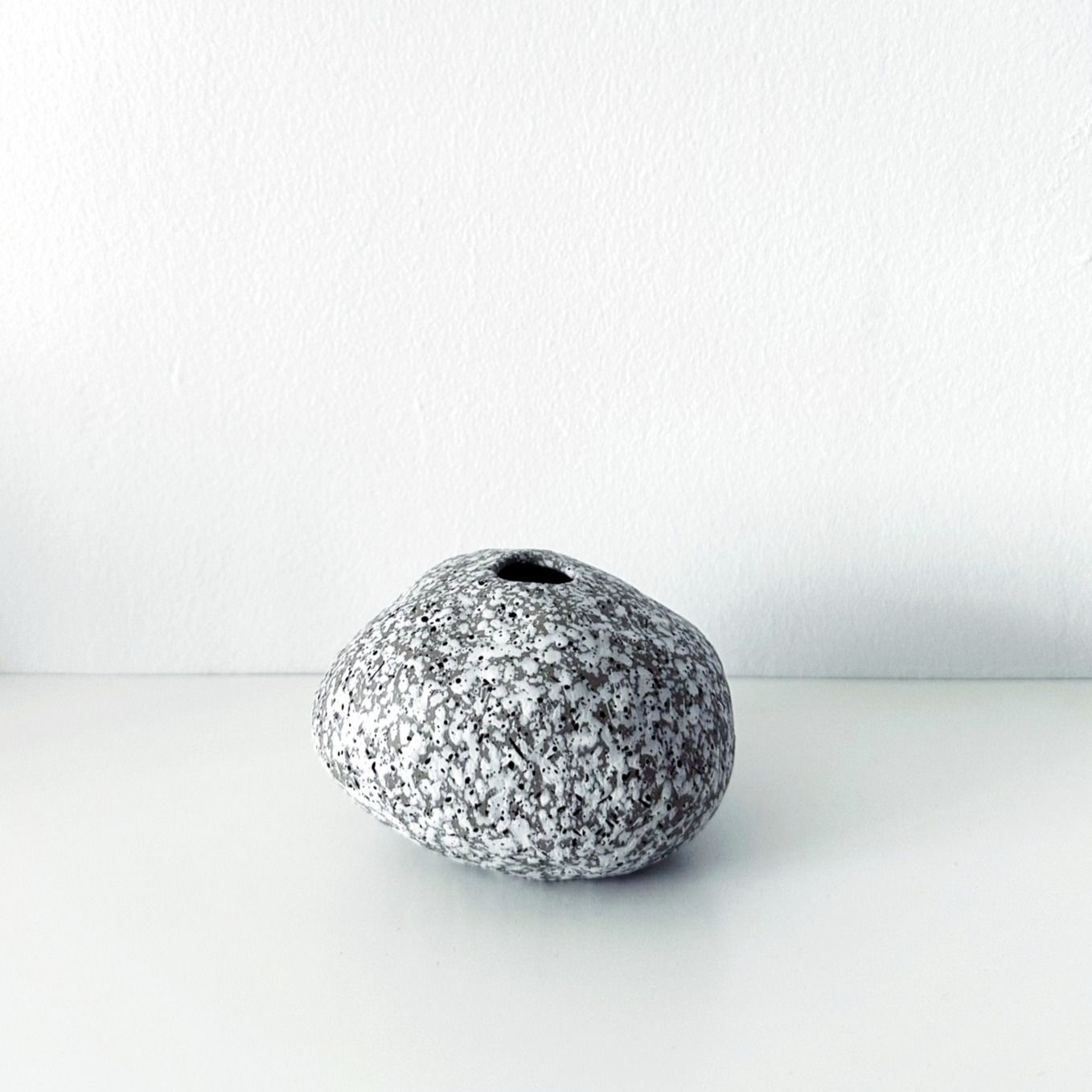 MARUYO Flower Vase Small Round