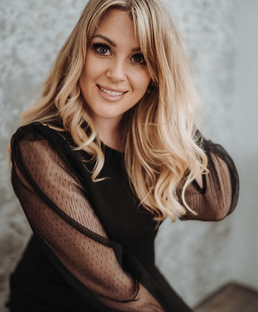 Anjuli Brian Hairhood Coburg Airtouch Balayage Friseur