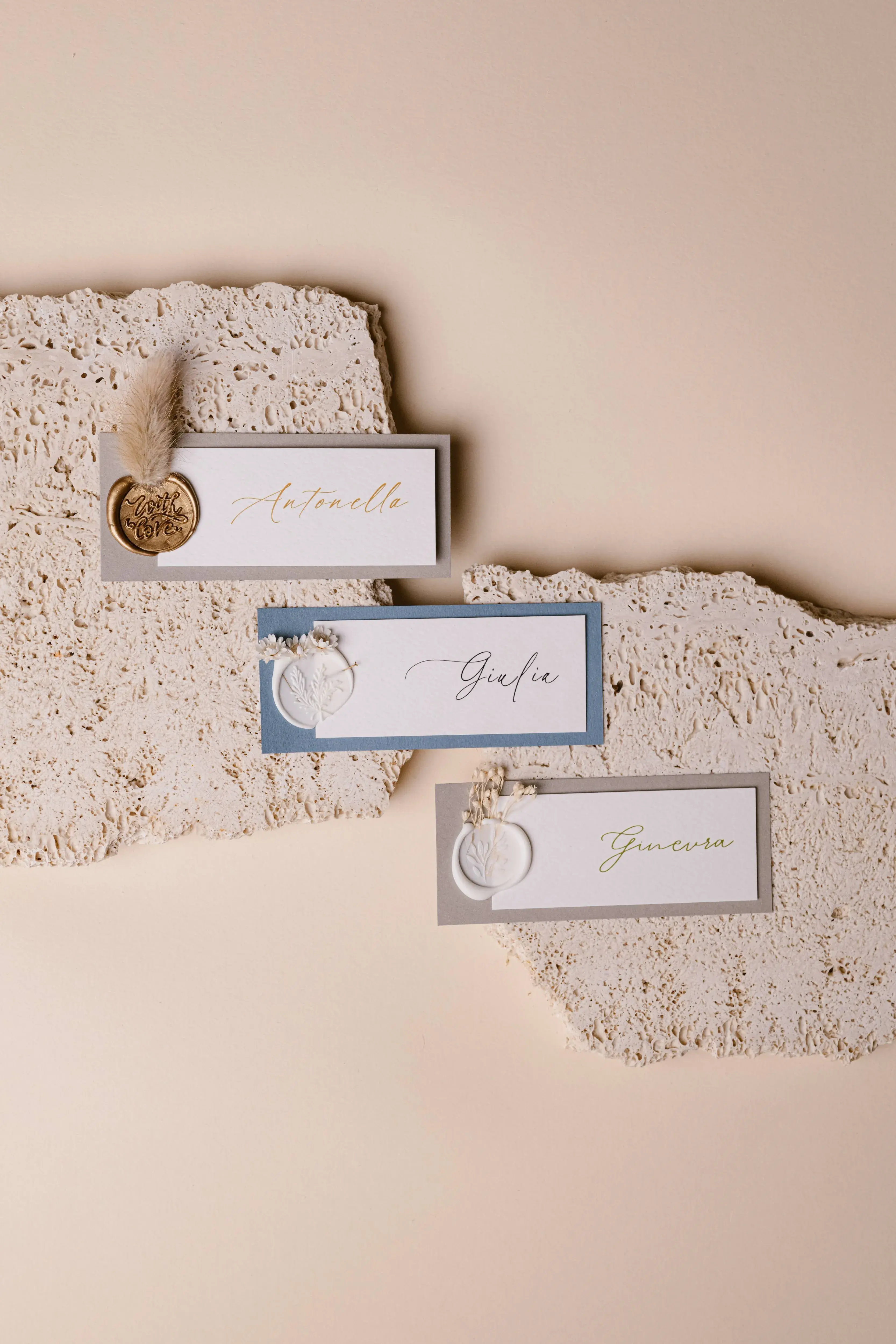 SEGNAPOSTO SIGNATURE