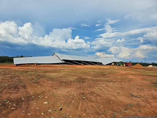 São José do Rio Claro MT, Chuva e ventos fortes causam prejuízos em propriedade rural.