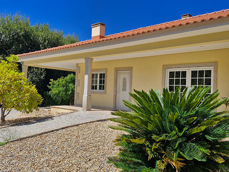 Spacious 3BR | 2 Bath in Valença do Minho with 1/2 Acre of Land