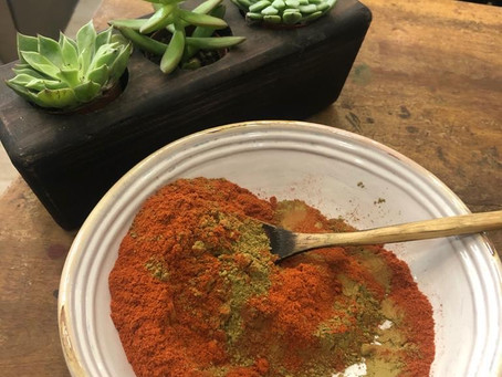 COLORARE I CAPELLI CON LE PIANTE