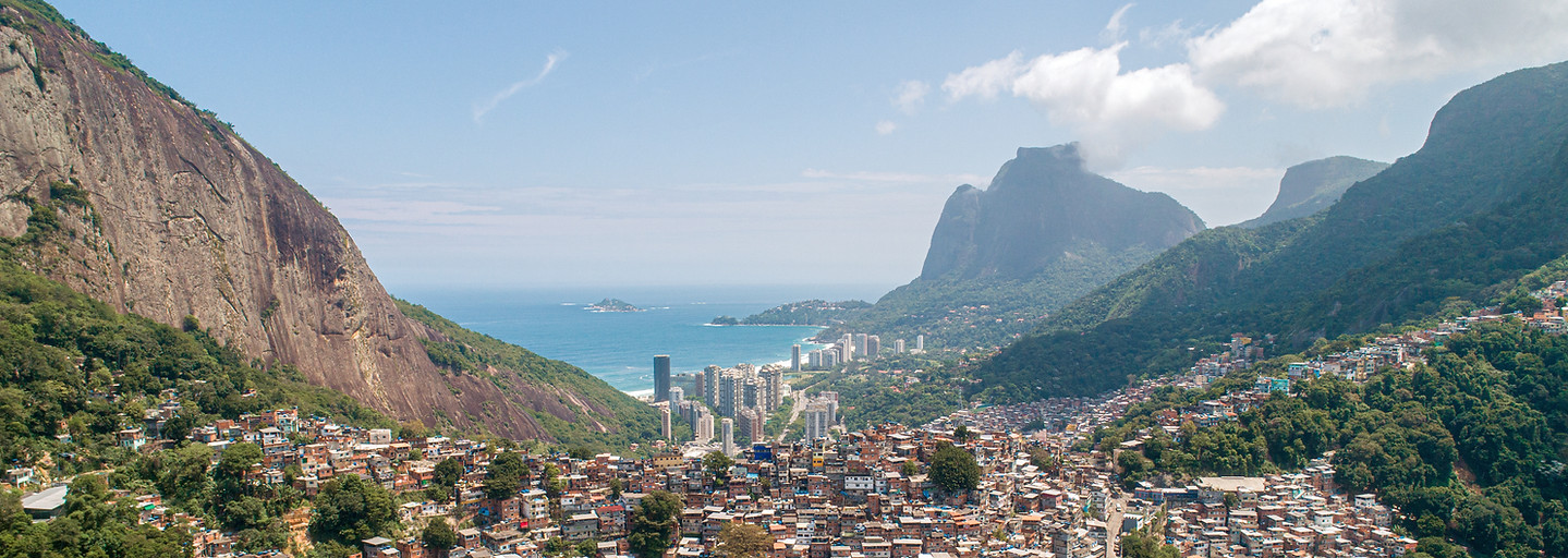 Immersion culturelle à Rio de Janeiro favela Rocinha et traditions cariocas avec guide francophone