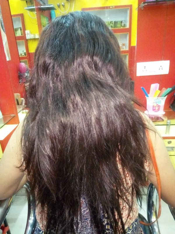 Love your look

The straight hair gives a new look to your fashion and changes the look completely
 
