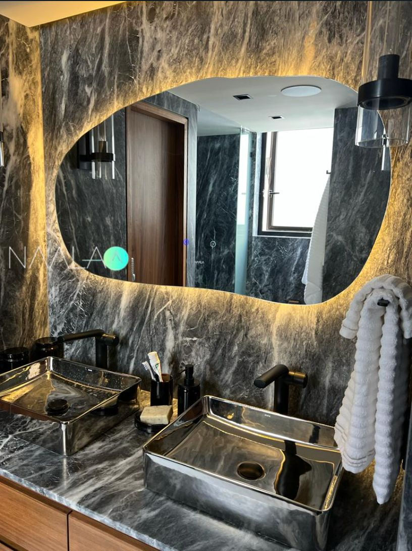 Miniatura: Espejo Irregular 125x75 cm