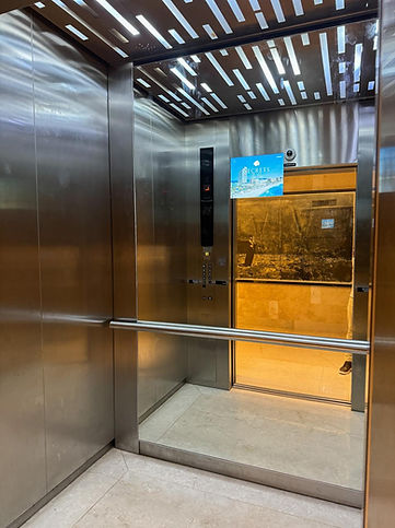 Pantallas en Elevadores