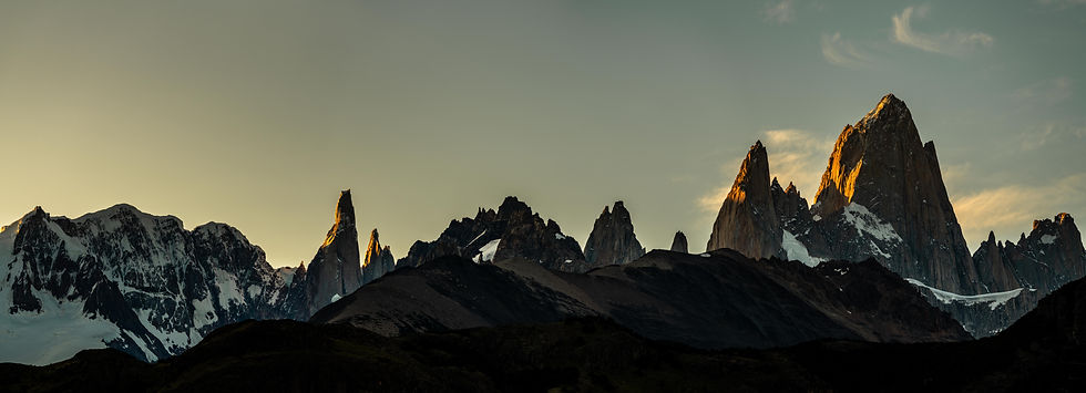 Cerro Torre und Fitz Roy im Abendlicht Los Glaciares National Park El Chalten